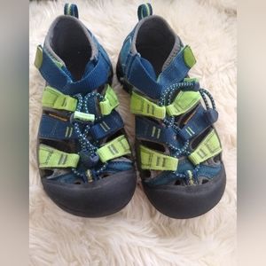 KEEN Newport H2 Sandals blue and fluorescent green  size 1 like new